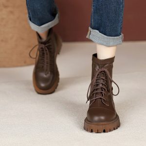 Women's Retro Round Toe Platform Ankle Boots with Chain Detail